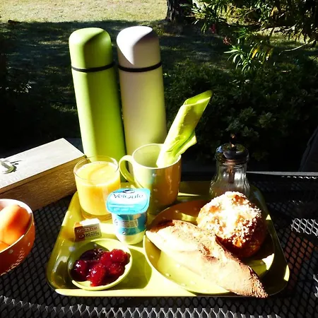 Bed & Breakfast Entre Avignon Et Pont Du Gard